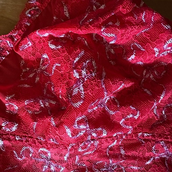 🆕 Victoria's Secret lipstick Bows Curvy Scarlet Lace Bralette - Picture 5 of 9